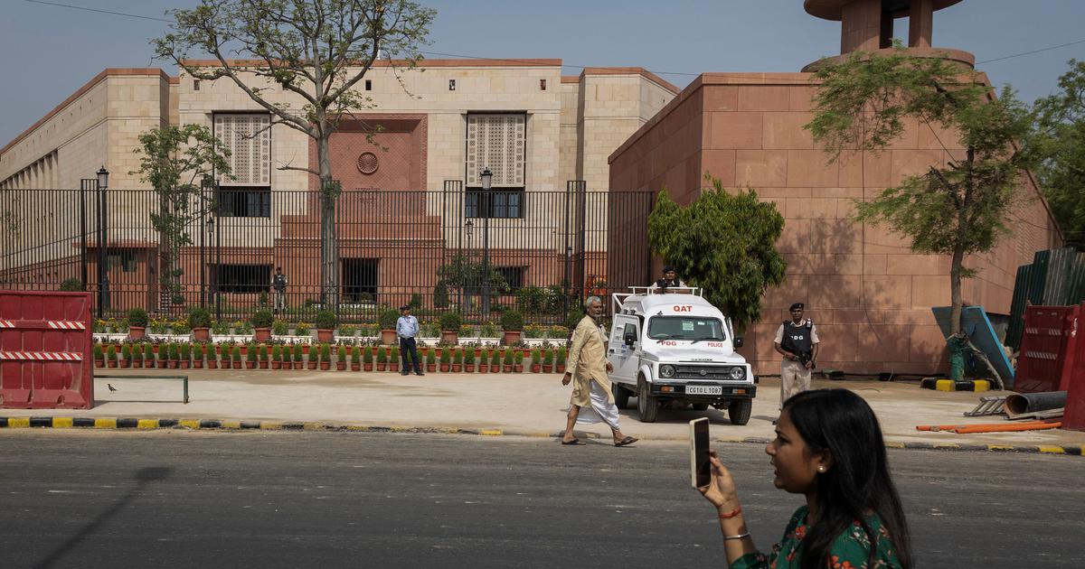 A 20-year-old man was detained by security forces while attempting to scale the boundary wall of Parliament on Friday morning, ANI reported. The security breach took place at about 5.50 am, the news agency quoted the Delhi Police as saying. The man, a resident of Uttar Pradesh, allegedly climbed a tree to jump over the wall before he was stopped by personnel of the Central Industrial Security Force and the Delhi Police, PTI reported.