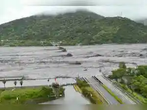 A barrier lake overflowed in eastern Taiwan's Hualien county due to Super Typhoon Ragasa, unleashing a devastating wall of water into Guangfu township. The disaster resulted in fourteen fatalities, with entire villages flooded and residents stranded. Rescue teams have been mobilized as the government estimates a massive amount of water was released, impacting thousands of people.