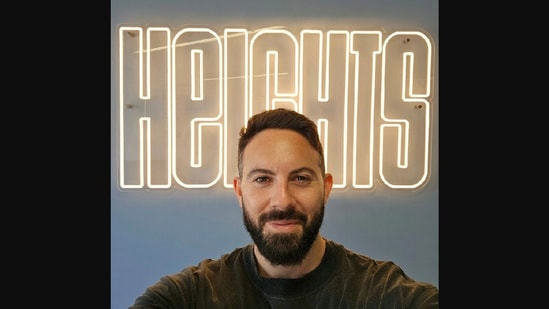 A founder's LinkedIn post about leaving office on time has resonated with social media users. In the post, the London-based entrepreneur shared 12 reasons why leaving on time will help an employee maintain a proper work-life balance. In his list, Dan Murray expressed that work is a never-ending process, adding that one should be careful before sacrificing everything for one's professional life—including one's health and relationships.