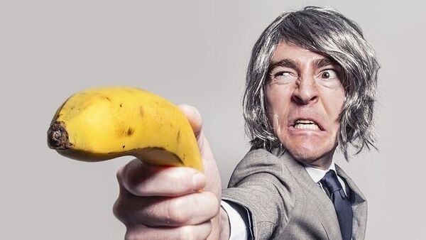 A Reddit post by a young associate in a Company Secretary firm has sparked debate on workplace respect and hierarchy. The poster, who specialises in Insolvency and Bankruptcy, shared a WhatsApp chat with his manager. The issue began when the associate reminded his boss that a case folder was missing and requested a copy. Instead of addressing the problem, the boss blamed him for not checking earlier.