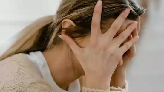 A Redditor has shared a workplace struggle after facing repeated interruptions from a controlling coworker during presentations. According to the Redditor (@Zorroisblack), the coworker often says “that's wrong” in front of the audience, even when the information is correct.