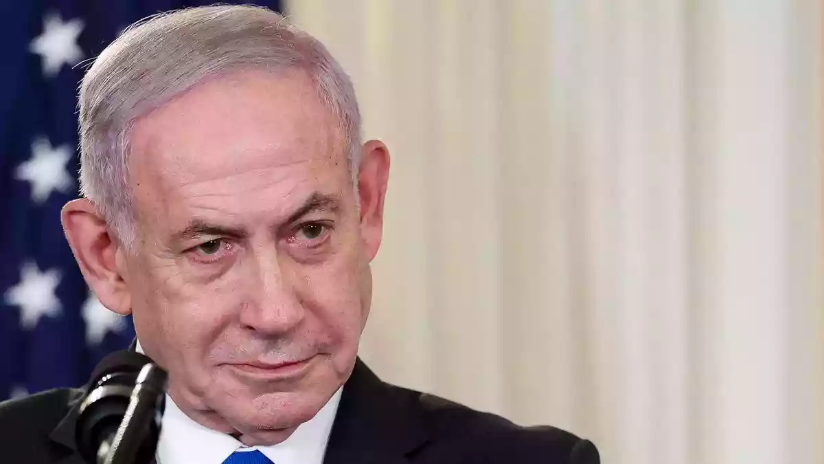A rift within Israeli Prime Minister Benjamin Netanyahu's far-right coalition is emerging as a flashpoint in efforts to end the war in Gaza, threatening to derail a U.S. push to reshape the political landscape of the Middle East. Under pressure from Donald Trump to end the two-year-old war, Mr. Netanyahu is facing a backlash from ultra-nationalist allies whose opposition to the U.S. president's Gaza proposal could force the Israeli leader into early elections.A rift within Israeli Prime Minister Benjamin Netanyahu's far-right coalition is emerging as a flashpoint in efforts to end the war in Gaza, threatening to derail a U.S. push to reshape the political landscape of the Middle East.Under pressure from Donald Trump to end the two-year-old war, Mr. Netanyahu is facing a backlash from ultra-nationalist allies whose opposition to the U.S. president's Gaza proposal could force the Israeli leader into early elections.Netanyahu has embraced Mr. Trump's 20-point plan to end the war, which calls for Gaza's demilitarisation and rules out any future governing role for Hamas, though it allows its members to remain if they renounce violence and surrender their weapons.