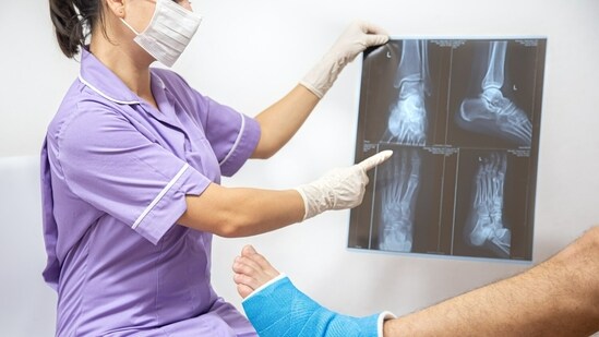 A strong immune system does more than just fight off everyday colds, it plays a crucial role in protecting your body from serious illnesses, including cancer. Obaidur Rahman, Ortho and Sports Surgeon, shares in his August 5 Instagram post 5 simple, science-backed hacks to strengthen immunity and support long-term health. <strong>(Also read: </strong><strong>Surgeon says ‘high blood pressure often has no symptoms'; lists 5 early warning signs to watch before it gets serious</strong><strong> )</strong>