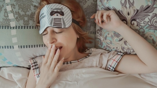 A woman claimed that she almost died after she yawned too hard one morning. She said that she saw her newborn daughter yawn and went to do the same, but felt an “electric shock sensation” go through her body, which later left her in need of a risky surgery and with permanent spine damage.