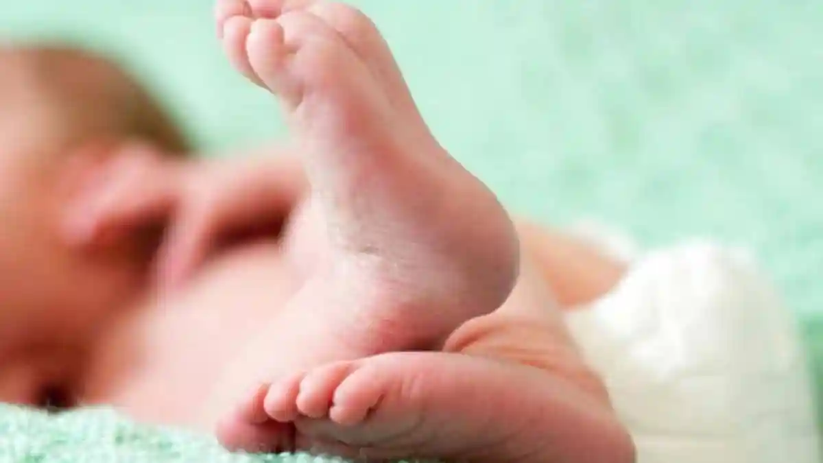 A woman travelling from Jammu to Kanpur gave birth to a baby girl at Ambala Cantonment railway station late Friday night after unexpectedly going into labour during her train journey. According to officials, the woman was aboard the Jammu-Kanpur Express with her husband when she began experiencing intense labour pains. As the train made a scheduled stop at Ambala Cantt station, a fellow passenger alerted Railway Police personnel on duty, news agency PTI reported.