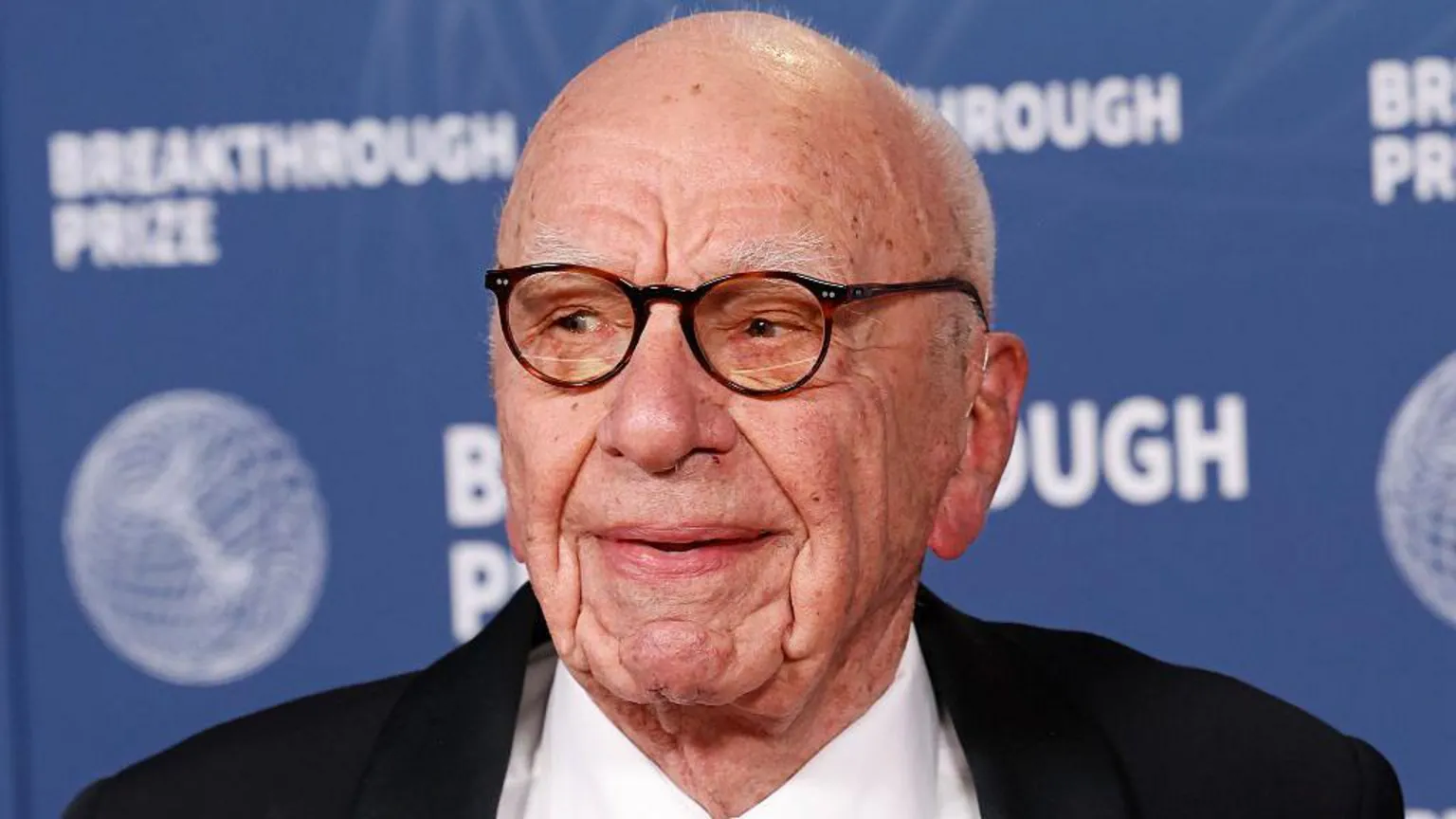 A years-long succession battle within </b>Rupert Murdoch's conservative media empire has drawn to a close, with his son Lachlan set to control the news group. The deal, which the family announced on Monday, will ensure the ongoing conservative leaning of Fox News, The Wall Street Journal and The New York Post even after 94-year-old Rupert's death.