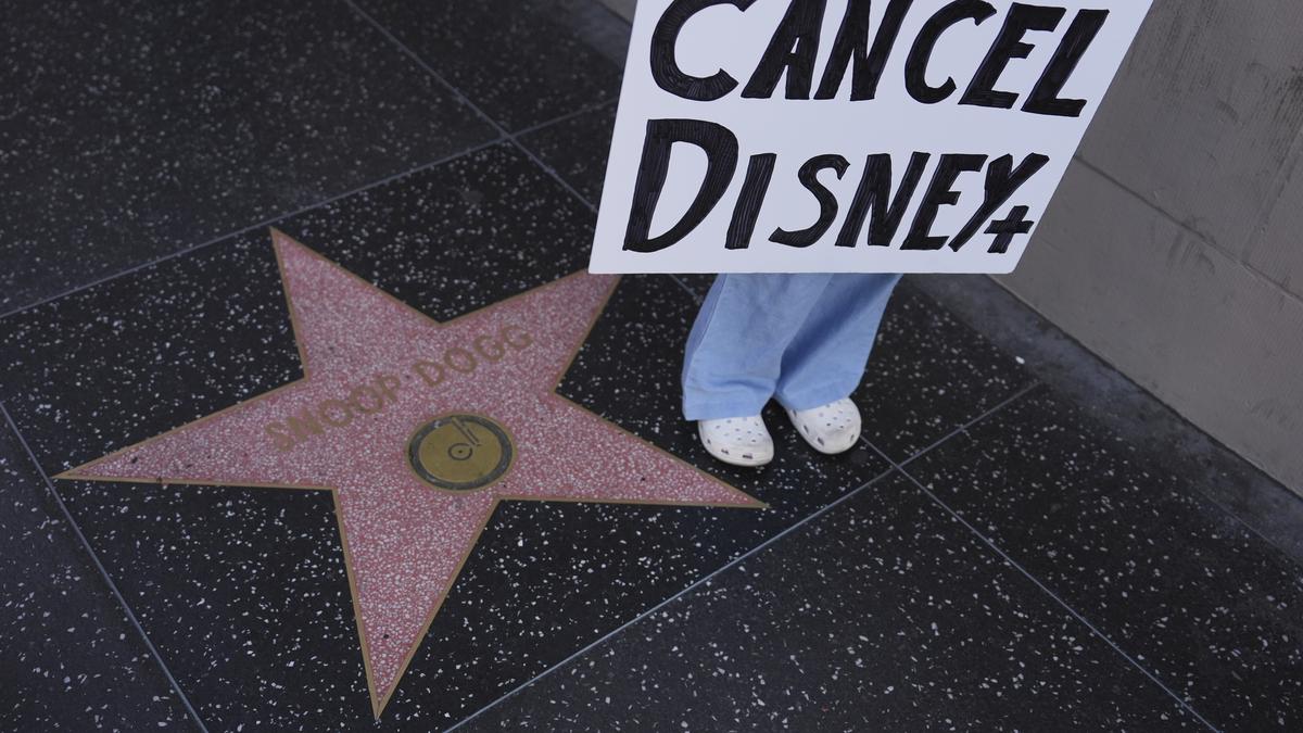 ABC's abrupt suspension of talk show host Jimmy Kimmel under pressure from the Federal Communications Commission is the latest demonstration of the power U.S. President Donald Trump wields to bend media, entertainment and digital platforms to his will, as he uses political pressure to mute criticism and punish institutions he sees as biased against him.