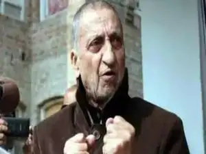 Abdul Gani Bhat, the former chairman of Hurriyat Conference, passed away at his residence in Sopore. He was 90 years old. Mirwaiz Umar Farooq confirmed the news after speaking with Bhat's son. Bhat was born in 1935 and was a graduate of Aligarh Muslim University. He had been unwell and confined to his home for several years.