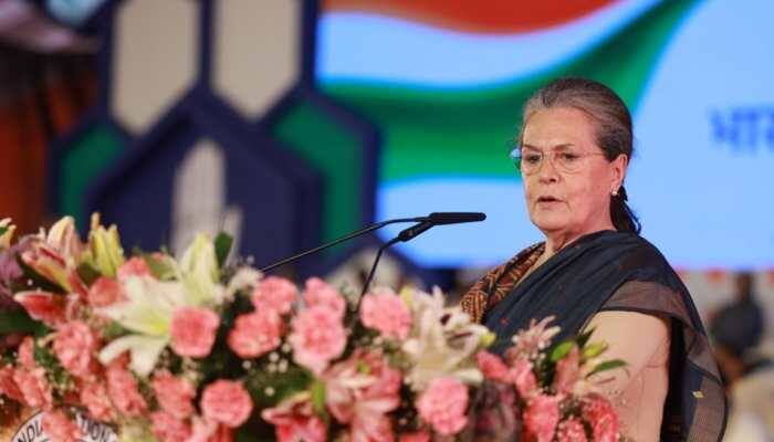 According to the complaint, Sonia Gandhi, originally an Italian citizen, became an Indian national on April 30, 1983, under Section 5 of the Citizenship Act. Amid Congress's own accusations of “vote chori” raised by Leader of Opposition Rahul Gandhi, a fresh controversy has erupted — this time involving senior Congress leader and Rajya Sabha MP Sonia Gandhi. A criminal complaint has been filed in Delhi's Rouse Avenue Court, accusing the former Congress president of allegedly forging documents to secure Indian voter status before she formally became a citizen in April 1983.