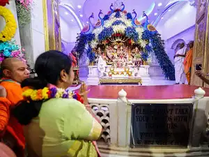 Across India, devotees celebrated Shri Krishna Janmashtami with immense enthusiasm. Temples were filled with bhajans, mantras, and sacred rituals, marking the birth of Lord Krishna. From Delhi's ISKCON temples to Mathura's Shri Krishna Janmabhoomi Temple, special prayers and performances took place, with political figures and artists participating in the festivities.