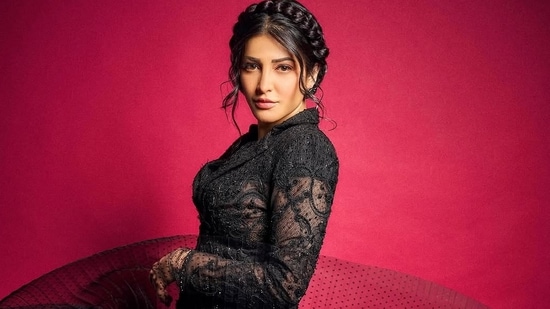 Actor and musician Shruti Haasan recently opened up about personal choices, societal expectations and the harsh scrutiny faced by women in the entertainment industry. In a recent interview, the actor opened up about the judgment she faced after acknowledging her cosmetic procedures, calling out the hypocrisy and double standards that still persist.