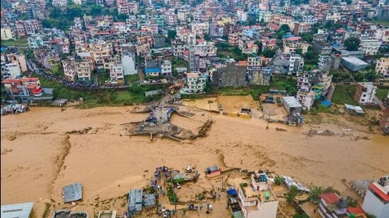 Ahmedabad: The researchers at the Indian Institute of Technology (IIT) Gandhinagar have found that flood protection measures create inequality by protecting some neighborhoods while leaving others with worse flooding. The team developed tools to assess how protective infrastructure redistributes flood damage and deepens inequality in cities.
