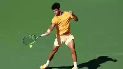 Alcaraz denied Federer record by Medvedev