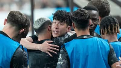 An emotional chapter came to a close on Sunday evening as Tottenham Hotspur captain Son Heung-min bid farewell to the club in his homeland of South Korea. The 33-year-old forward, who confirmed this weekend that he will leave Spurs after a decade of service, was visibly moved during his send-off at the Seoul World Cup Stadium.