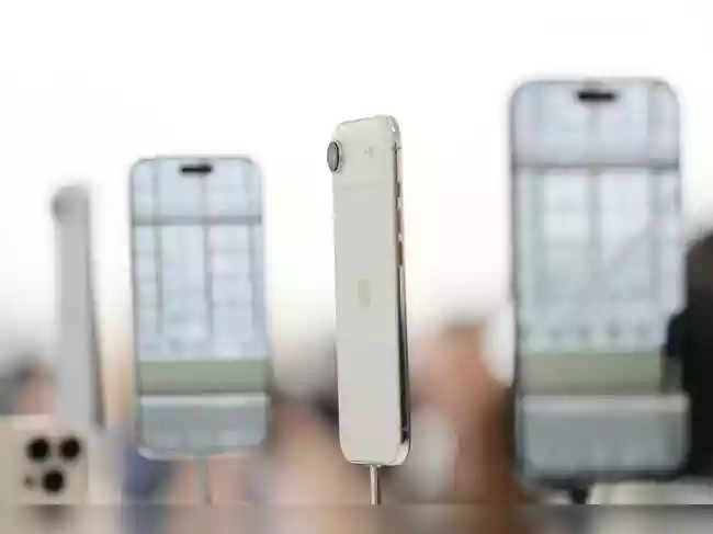 Apple ordered to pay French operators €39 million over iPhone sales