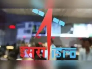 Arunachal Pradesh gets a new space laboratory. Education Minister Pasang Dorjee Sona inaugurated the facility in Mechuka, Shi-Yomi district. The Pasang Wangchuk Sona ISRO Space Laboratory aims to boost space science education. It is a collaboration between ISRO and Muskaan Foundation. The lab will provide hands-on experience to students.