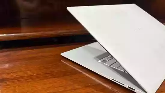 ASUS Zenbook S16 (UM5606G) review