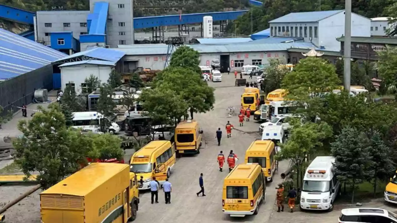 At least 90 killed in Chinese coal mine explosion