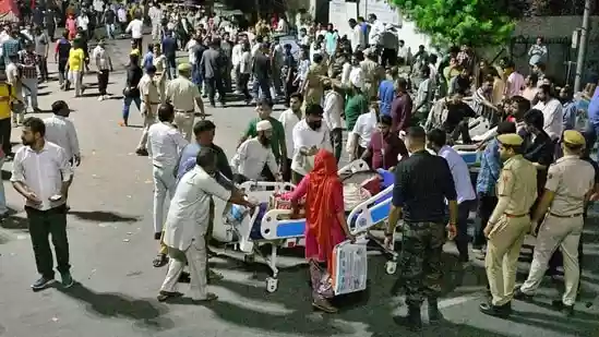 At least seven people were killed after a massive fire at Jaipur's Sawai Man Singh (SMS) Hospital on Sunday evening. With the Rajasthan government ordering a probe into the devastating incident, relatives of the deceased patients have alleged safety lapses and lack of equipment to douse the flames that claimed seven lives.At least seven people were killed after a massive fire at Jaipur's Sawai Man Singh (SMS) Hospital on Sunday evening. With the Rajasthan government ordering a probe into the devastating incident, relatives of the deceased patients have alleged safety lapses and lack of equipment to douse the flames that claimed seven lives.Also Read | PM Modi condoles loss of lives in Jaipur hospital fire: ‘Deeply saddening'“When there was a spark, there was a cylinder beside it. The smoke spread throughout the ICU, causing everyone to flee in panic. Some managed to rescue their own patients, but mine was left alone in the room. As the gas spread further, they shut the gates,” Puran Singh, a relative of a patient said.