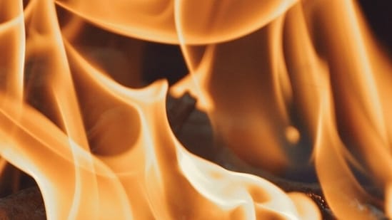 At least three homes and a recreational vehicle (RV) were damaged in a fire that broke out Sunday evening in West Jordan, Utah. According to KJZZ, the blaze began near 5900 West and 7000 South. Two homes were completely destroyed, while a third sustained siding damage.