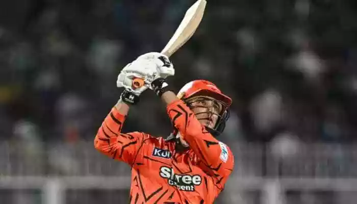 Big blow to SRH as Abhishek Sharma faces this major action after dissent durin