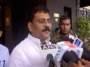 Bihar's political parties met with the Election Commission, where JD(U) urged for single-phase elections immediately after Chhath Puja to ensure maximum voter participation. In contrast, LJP(RV) requested a two-phase election, emphasizing security and basic amenities at polling booths. All parties expressed confidence in the EC's transparent electoral process, with poll dates expected soon.
