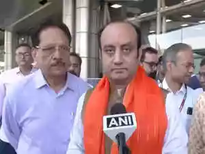 BJP MP Sudhanshu Trivedi criticized RJD supremo Lalu Yadav, citing a family