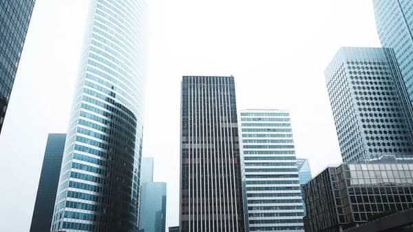 (Bloomberg) -- UniCredit SpA expanded its equity stake in Commerzbank AG to about 26%, buttressing its role as the German rival's biggest investor and prompting a fresh rebuke from the government in Berlin. The Italian lender reiterated a previously communicated plan to continue converting its “synthetic position” in Commerzbank. That will take its voting rights held through physical shares to around 29% “in due course,” according to a statement on Monday.