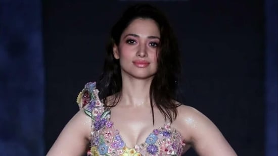 Bollywood actors have often been trolled on social media for undergoing cosmetic surgeries. In a recent interview with Lallantop, Tamannaah Bhatia addressed the scrutiny faced by female actors over cosmetic treatments, particularly in the context of Shefali Jariwala's death.
