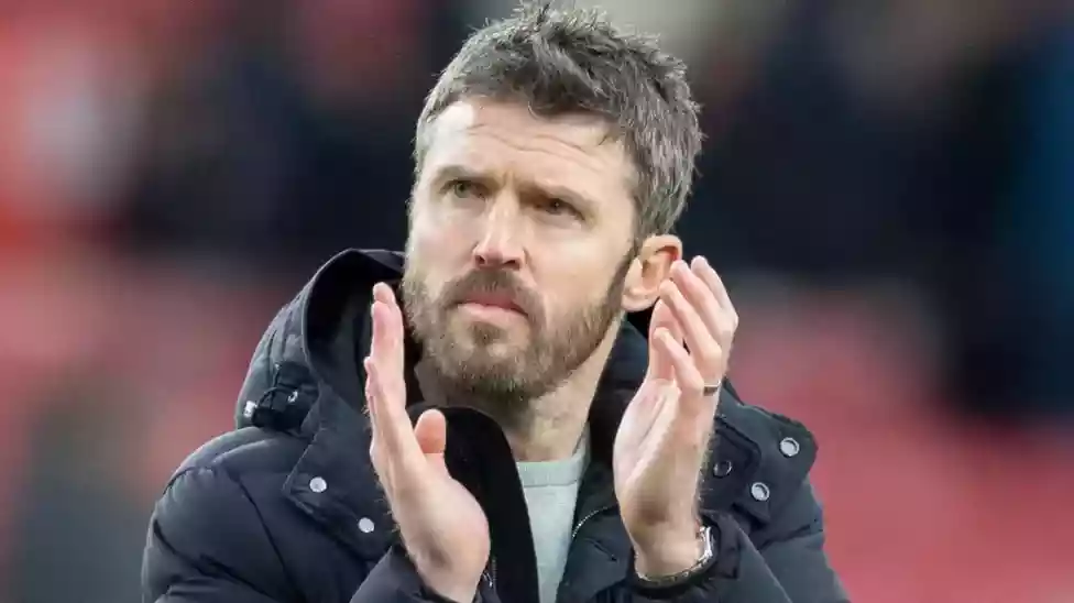 Carrick favourite for Man Utd caretaker role