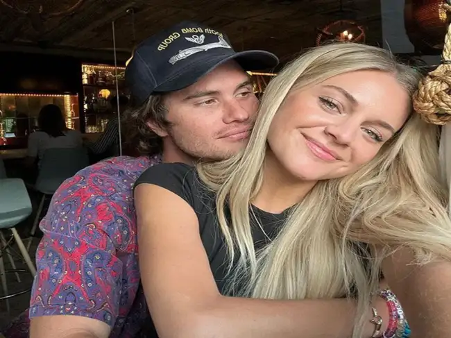Chase Stokes and Kelsea Ballerini have reportedly ended their relationship after nearly three years, despite a recent loving birthday post from Stokes. Sources indicate the split wasn't due to a lack of effort, as both stars tried to make the relationship work. Now, it has come to light that Kelsea Ballerini was the one who reached out to Chase Stokes first in his Instagram first