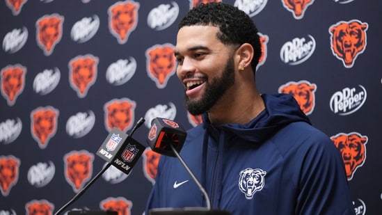 Chicago Bears quarterback Caleb Williams came under fire from former Tampa Bay Buccaneers defensive end Sam Acho following his recent game against the Kansas City Chiefs, but not for the reason you think. More than his performance, the now-ESPN analyst had to comment on Williams' wardrobe and attire for the occasion, an observation that has left Bears' fans appalled.