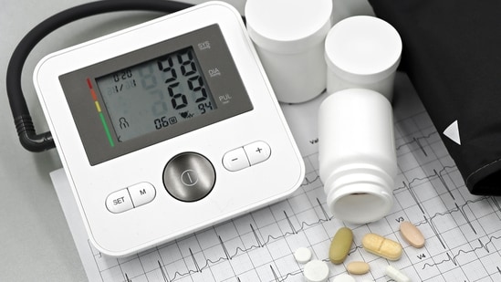 Cholesterol has long been portrayed as the prime villain behind heart disease, but cardiologist Dr. Alok Chopra believes that reputation is undeserved. In an eye-opening conversation with Manika Raikwar from Your Health DeKoded uploaded on YouTube as “How Your Gut Health Controls Your Heart | Explained by Dr Alok Chopra | Your Health DeKoded,” the cardiologist debunks the biggest myth about cholesterol being identified as the main cause behind heart disease. Dr. Chopra, who has been Founder-Director and Consultant Cardiologist at Delhi's prestigious Aashlok Hospital since 1985, unpacks the role of big pharmaceutical companies, as well as food and lifestyle choices that impact cholesterol levels and heart health.