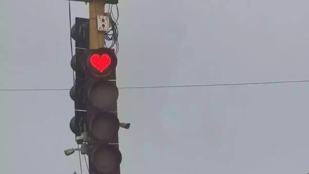 Decoding Chennai’s Heart-Shaped Traffic Light
