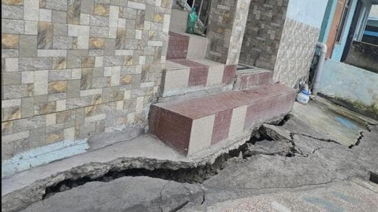 Dehradun: At least nine houses in a locality of Srinagar town in Uttarakhand's Pauri Garhwal district have developed cracks, with residents blaming the damage on blasting carried out during excavation work for a tunnel for the under-construction Rishikesh–Karnaprayag railway project.