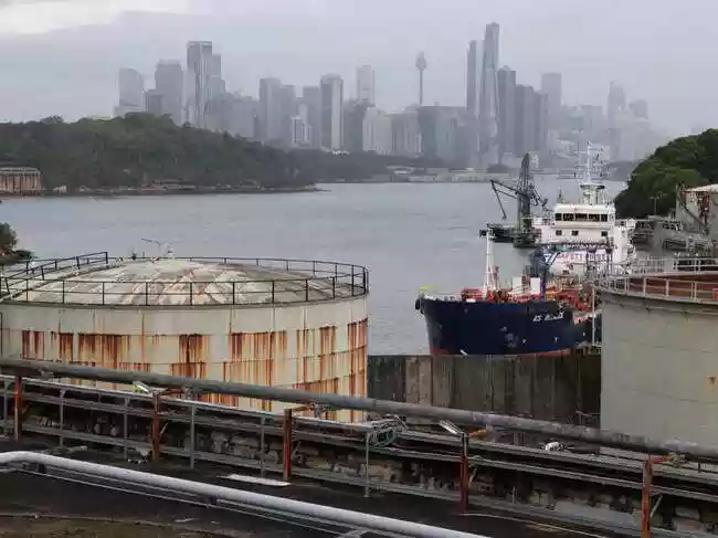 Did Russian oil tanker ditch China to head to India