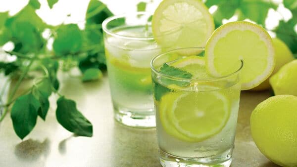 Does warm lemon water deliver on its promises