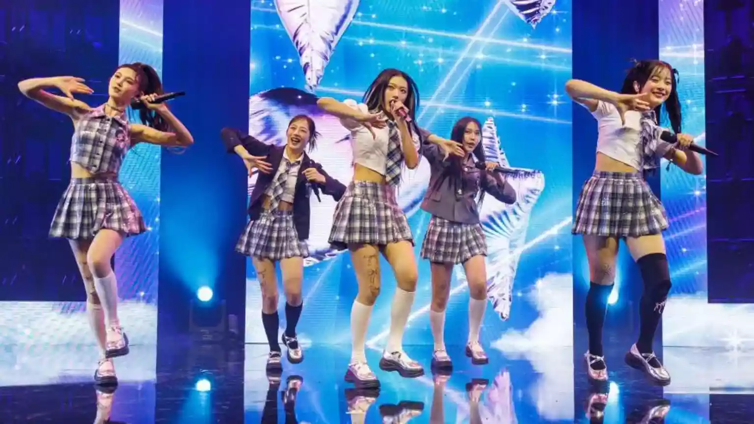 Don't break up NewJeans and I'll forgo $18m payout