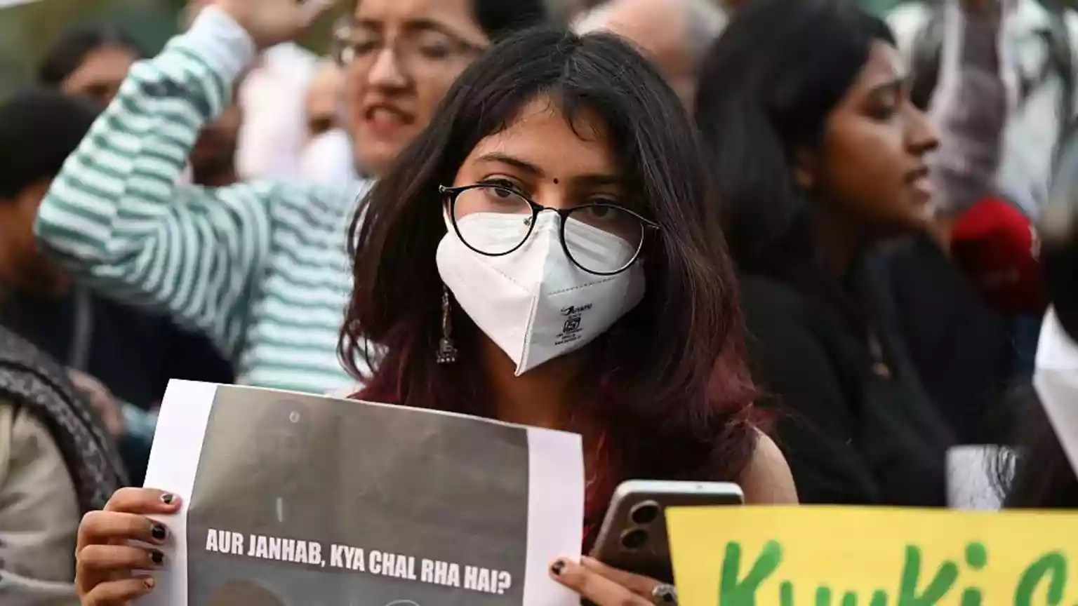 Dozens detained after rare protest demanding Delhi clean up its toxic air