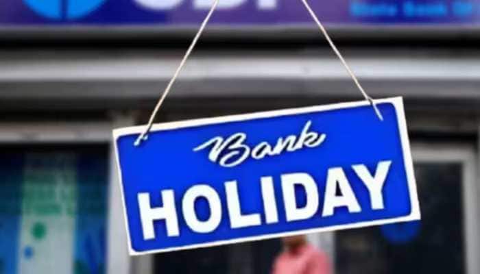 Even if bank branches are closed in your area, you can still use ATM services, UPI, mobile banking, and internet banking for all your essential transactions. <strong>New Delhi:</strong> If you frequently visit the bank for your daily tasks, you might want to plan ahead—September could be a bit tricky. With several festivals and regular weekend breaks, banks across many states will be closed for as many as 15 days throughout the month. While bank employees may welcome the time off, customers should take note of the upcoming holidays, including major festivals like Onam, Mahalaya, and Navratri, along with the usual Sundays and second and fourth Saturdays. Many of these holidays are regional, so bank closures will vary by state.