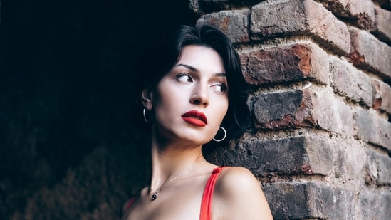 Even if you eat clean for clear skin, work hard to control your hormonal acne, and routinely apply products to enhance your natural glow, there are a number of skin and beauty treatments that can help you look and feel your best for your wedding. <strong>Also read |</strong><strong> What is microneedling? Dermatologist explains how it works, benefits, whether it's safe and worth the hype</strong>