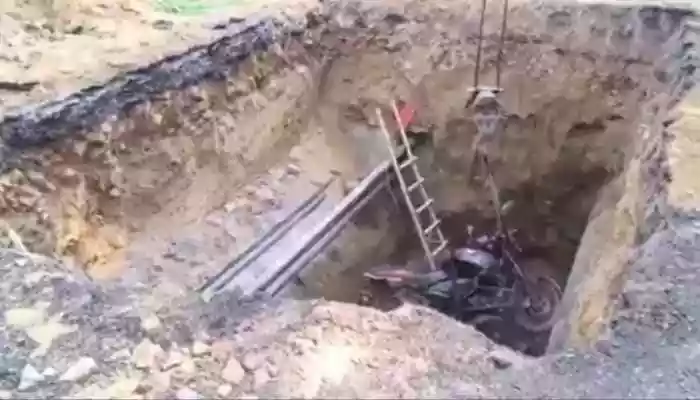 Family of biker who fell into Janakpuri pit alleges police negligence