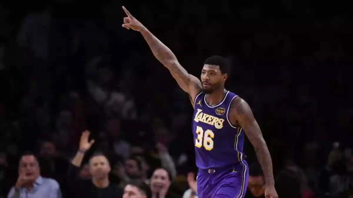 Flipping Ref The Bird