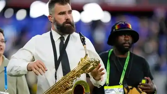 Former Philadelphia Eagles star, Jason Kelce, donned Baltimore colors as part of the pre-match broadcast for the Monday Night Football game between the Baltimore Ravens and the Detroit Lions. However, it was not the players jersey that he put on. The elder Kelce brother joined the Marching Ravens - the Baltimore Ravens' marching band- and played the MNF theme song on saxophone. Clearly, Jason Kelce is a man of many trades.