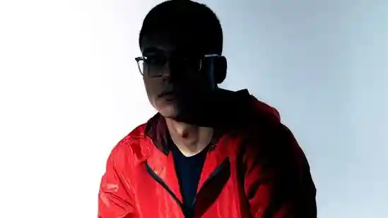 Founder earning ₹2 lakh monthly says job is better than entrepreneurship