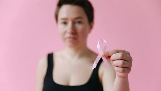 From nipple changes to itching and rash, know the lesser-known signs of breast cancer. One of the most obvious symptoms of breast cancer is a lump on your breast. However, there are other underrated signs that can lead to early diagnosis and treatment. In an interview with HT Lifestyle, Dr Gagan Saini, vice chairman and head oncology, Yashoda Medicity said, “Approximately 1 in 6 women with breast cancer present without a lump. But breast cancer is not always about lumps. Any persistent, unusual change in the breast should prompt a clinical evaluation—even if there’s no pain or palpable mass.” Also read | Asymptomatic breast cancer: Symptoms, diagnosis, treatment, and prevention