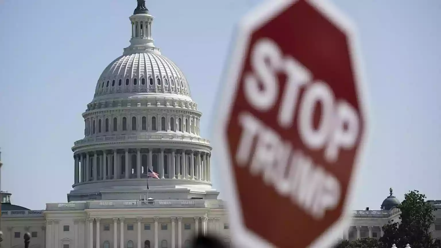 Funding for the US government will be cut off at the end of Tuesday unless President Donald Trump's Republican Party can agree with opposition Democrats on a way forward on a spending bill. That could bring some - but not all - US government services to a temporary halt.