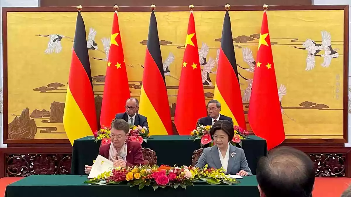 German leader arrives in China to press for fair trade