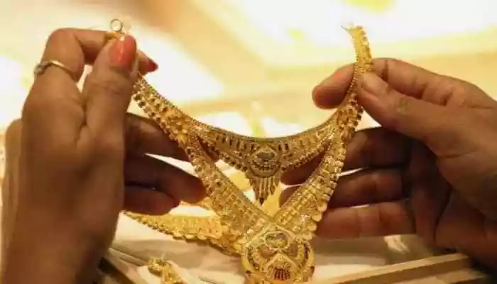 Gold, silver prices ease over profit booking, consolidation trend