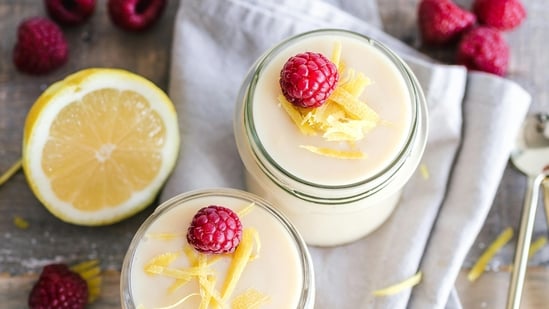 Greek yogurt, multigrain toast, and steel-cut oatmeal are nutritious breakfast options that support gut health. Living with a bad gut is one of the worst curses on your body. Not only does it deteriorate your quality of life, it is also a constant struggle to figure out the right food for you. If you are also going through something similar, we have some solutions for you.